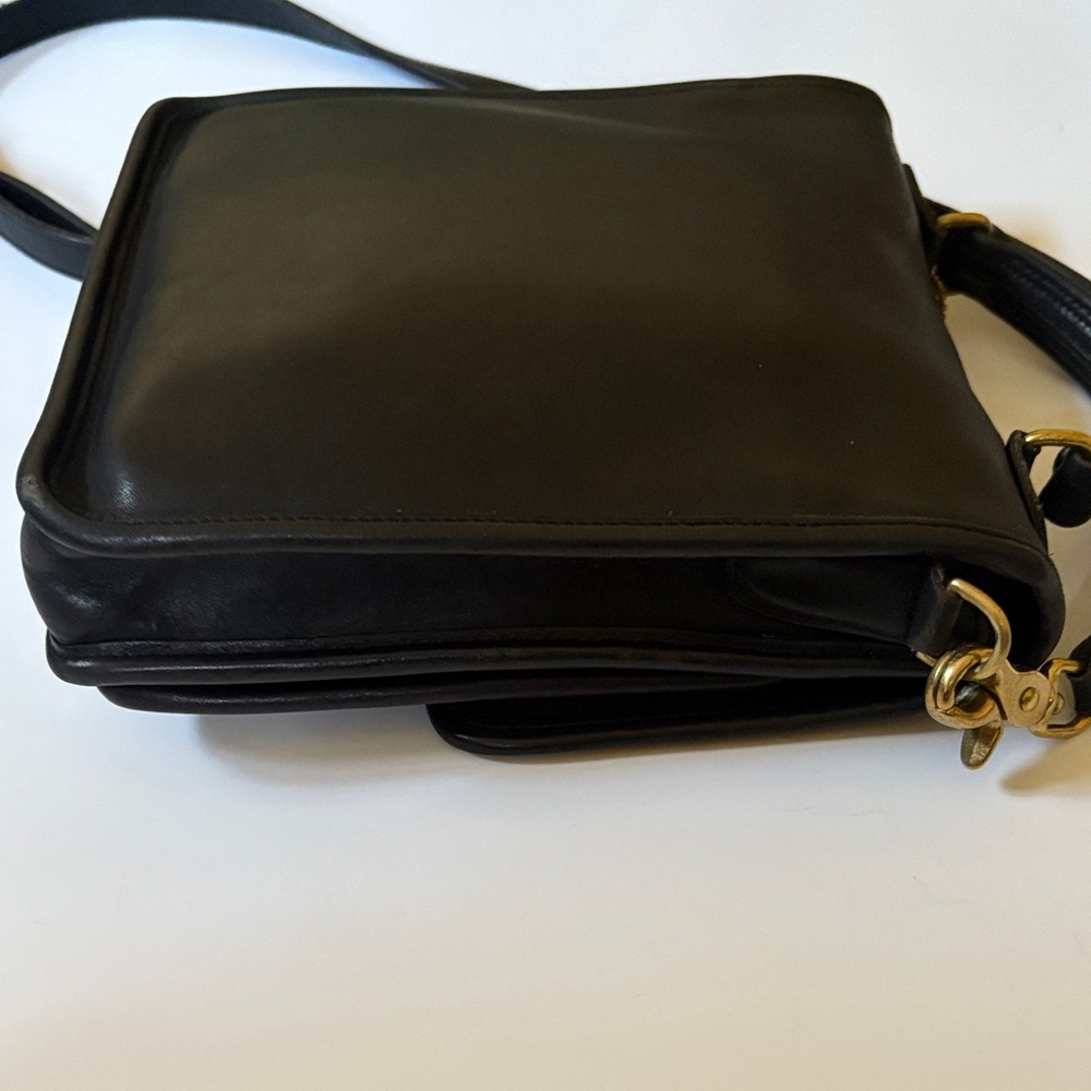 Vintage Coach Station Bag/Crossbody/ Messenger Bag #5130 - Solid Brass Hardware - Picture 6 of 13